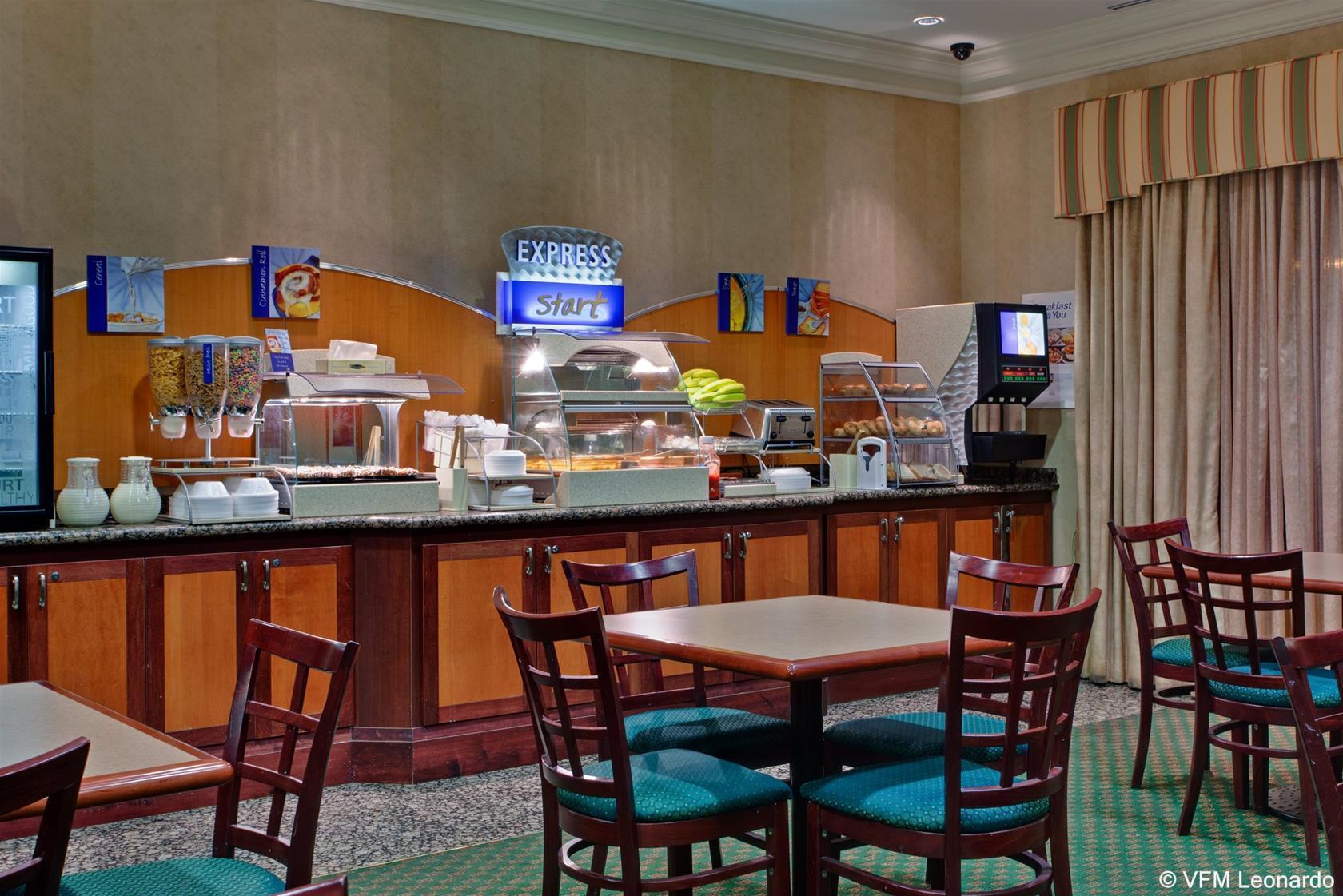 Holiday Inn Express Hotel & Suites Milton By Ihg מראה חיצוני תמונה