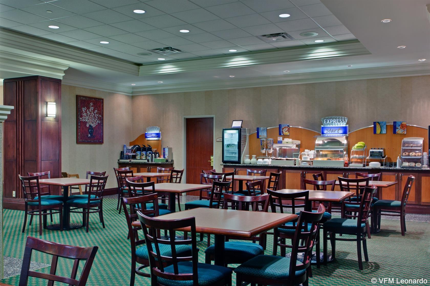 Holiday Inn Express Hotel & Suites Milton By Ihg מראה חיצוני תמונה