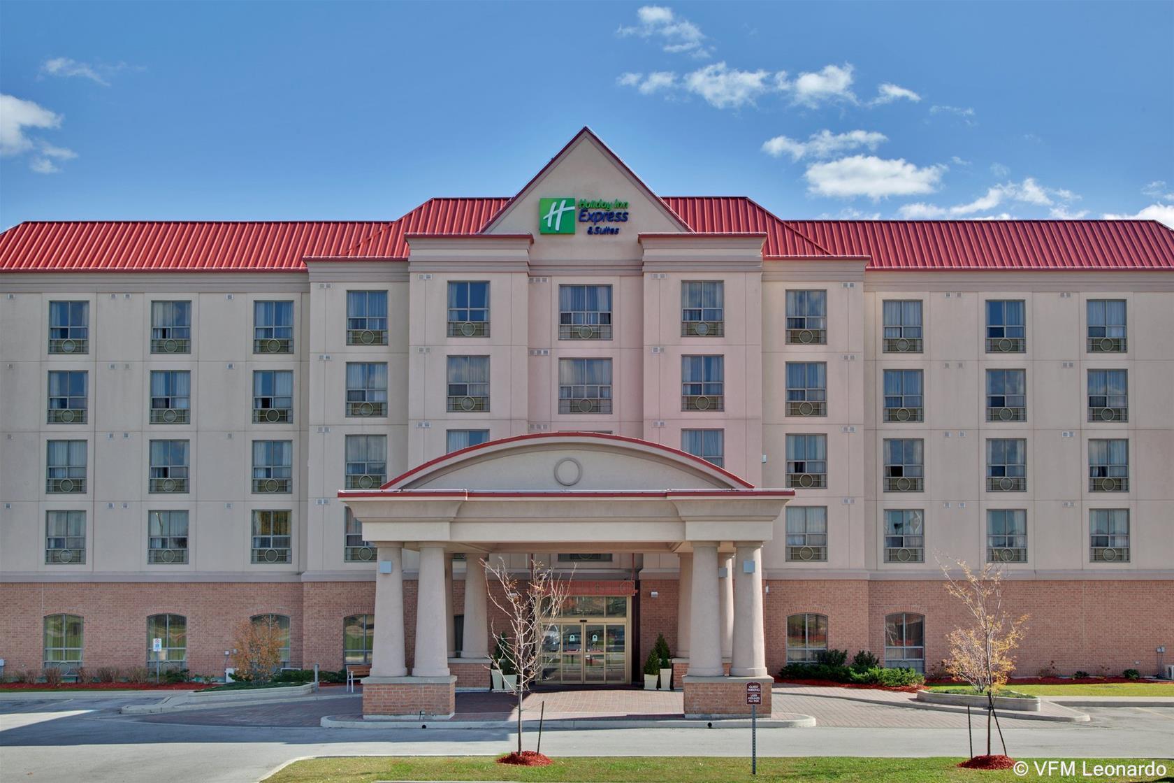 Holiday Inn Express Hotel & Suites Milton By Ihg מראה חיצוני תמונה