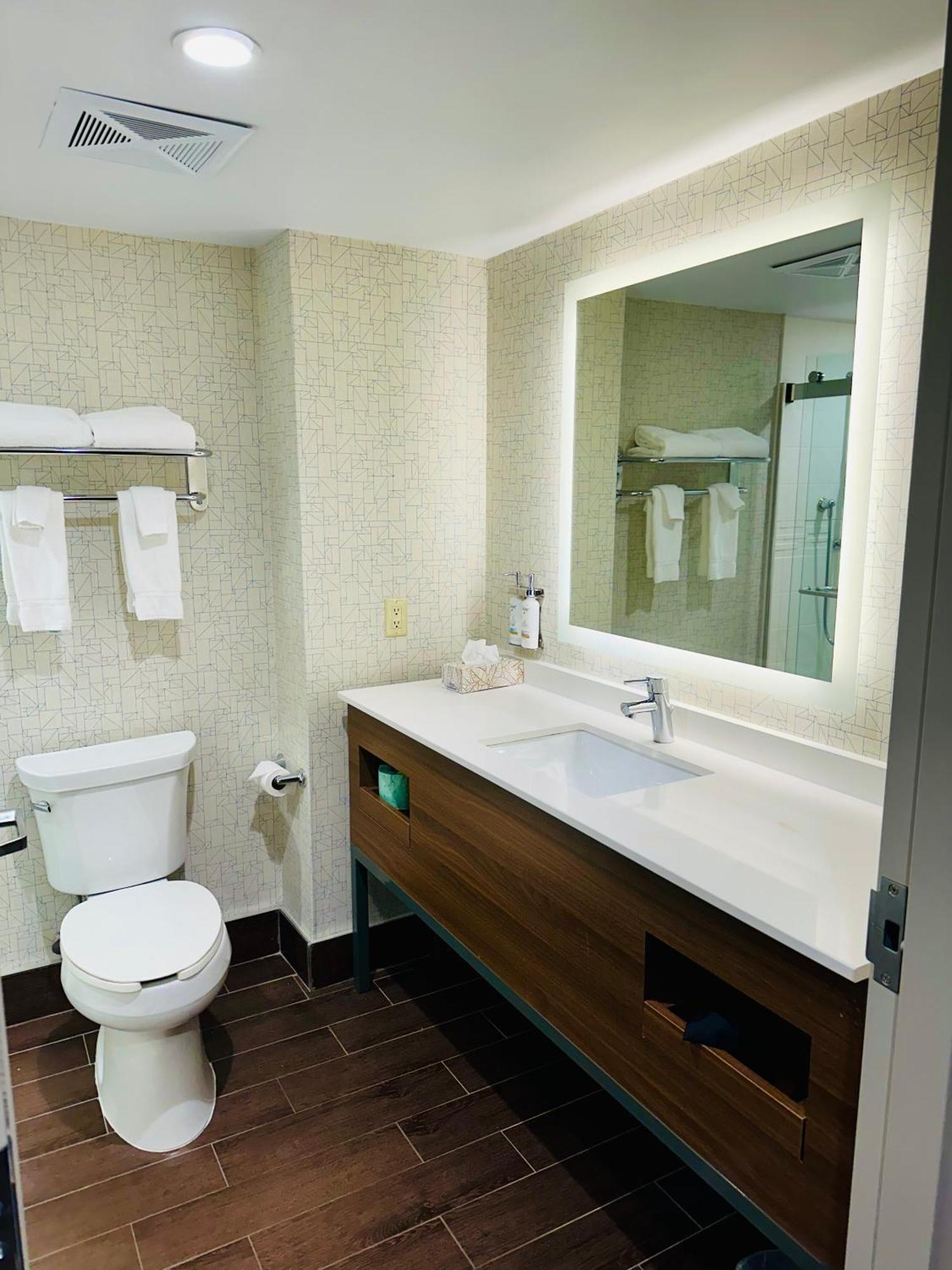 Holiday Inn Express Hotel & Suites Milton By Ihg מראה חיצוני תמונה