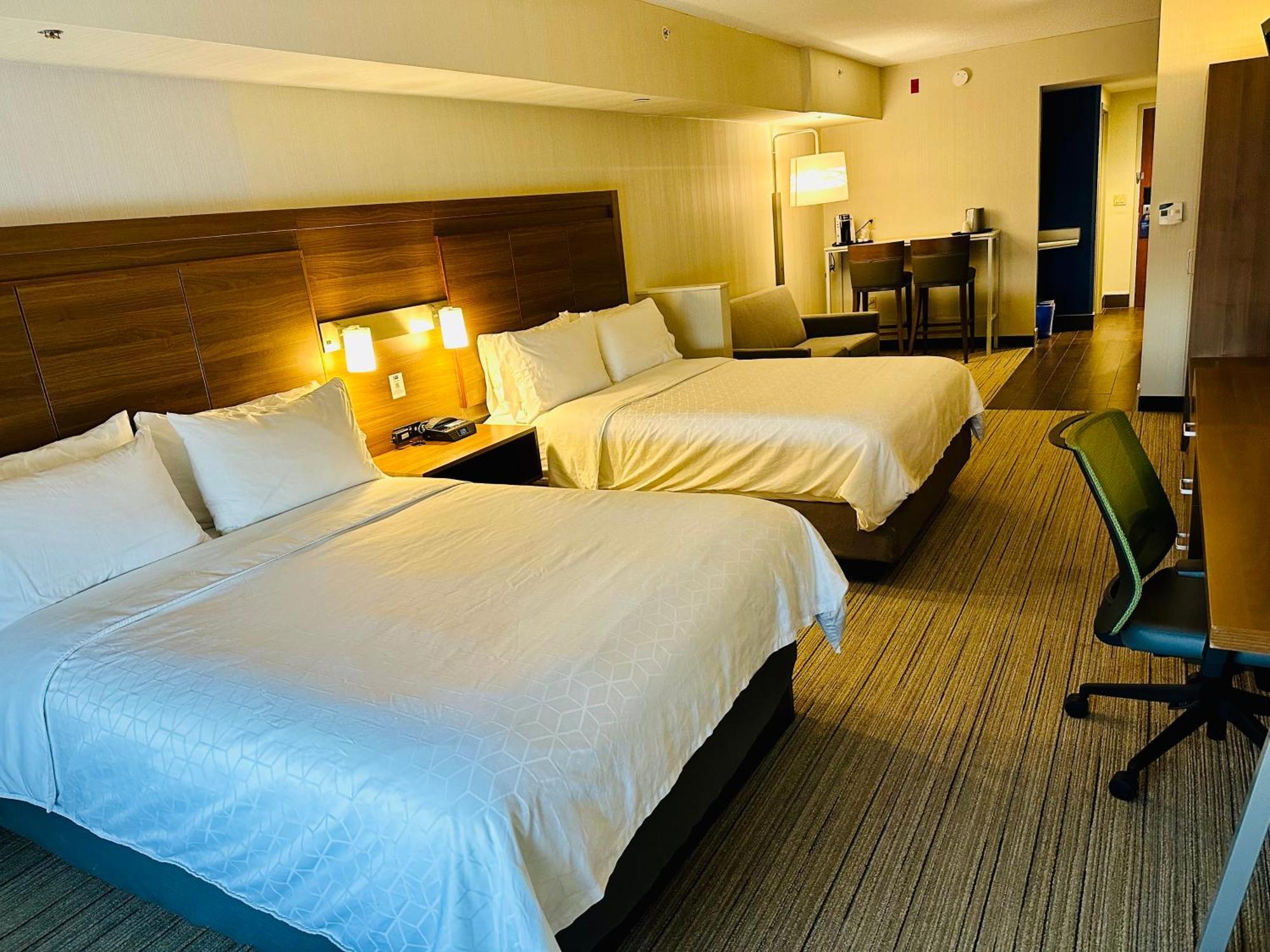 Holiday Inn Express Hotel & Suites Milton By Ihg מראה חיצוני תמונה